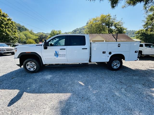 Image of GMC 2500HD equipment image 1