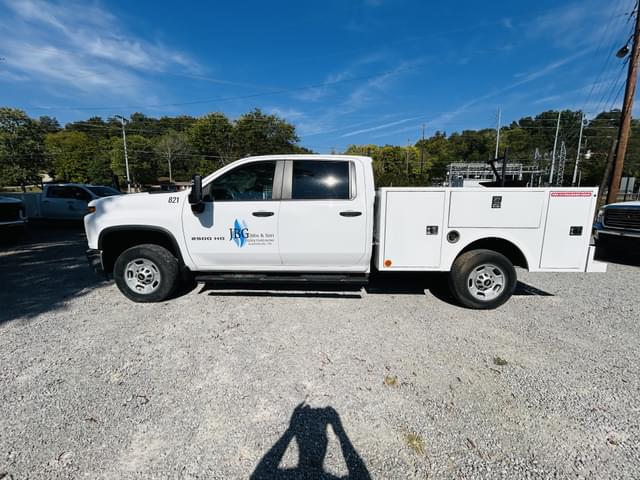 Image of GMC 2500HD equipment image 1