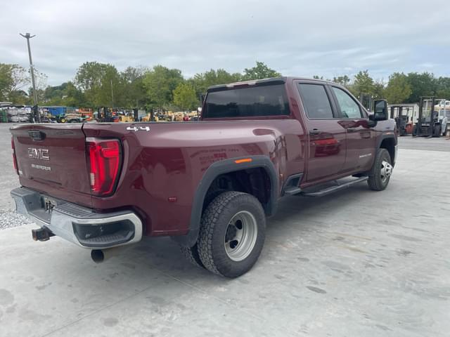 Image of GMC 3500HD equipment image 2