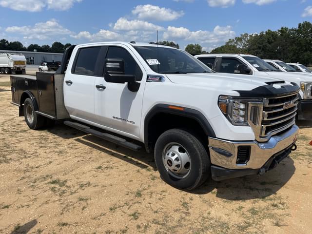 Image of GMC 3500HD equipment image 3