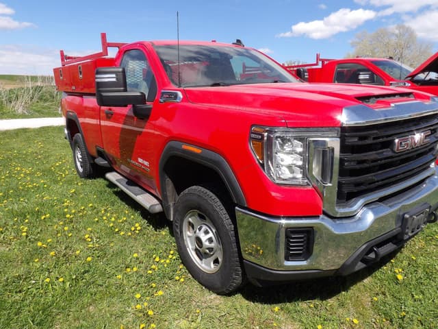 Image of GMC 2500HD equipment image 1