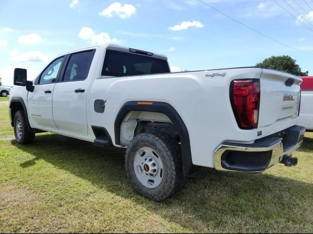 Image of GMC 2500HD equipment image 3