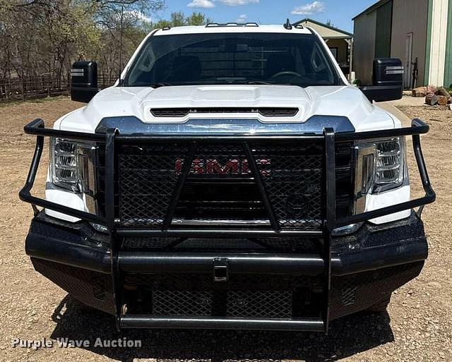 Image of GMC 3500HD equipment image 1