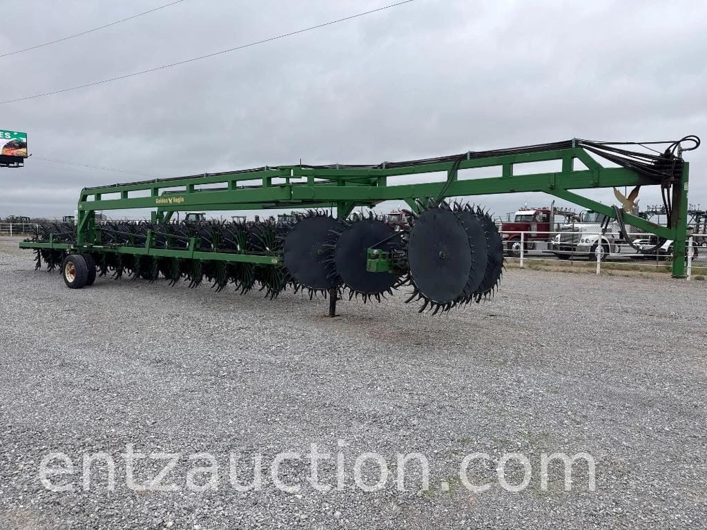 2020 Circle C Golden Eagle Wheel Rake Equipment Image0