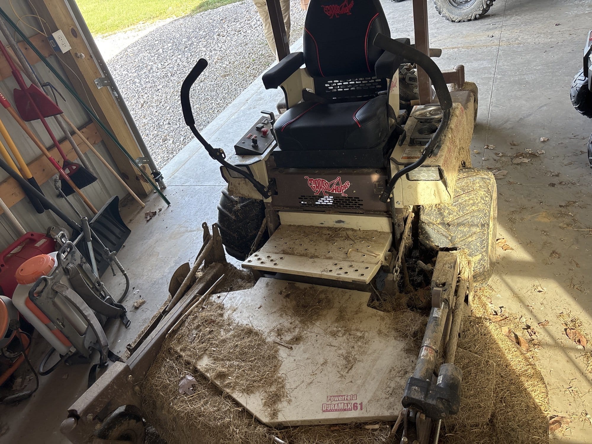 2020 Grasshopper 729BT Equipment Image0