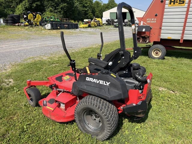 Image of Gravely Pro-Turn 260 equipment image 1