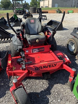 2020 Gravely Pro-Turn 260 Equipment Image0