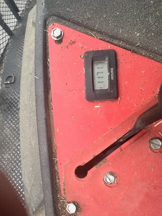 Image of Gravely Pro-Turn 260 equipment image 4