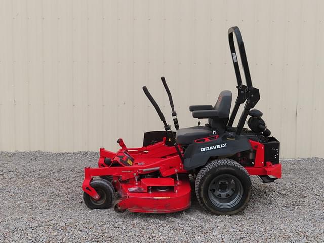 Image of Gravely Pro-Turn Z60 equipment image 2
