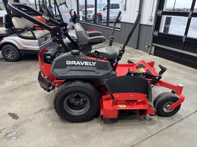 Image of Gravely 260 equipment image 1