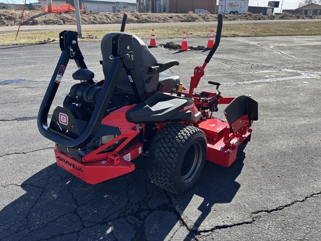 Image of Gravely Pro-Turn Z60 equipment image 4