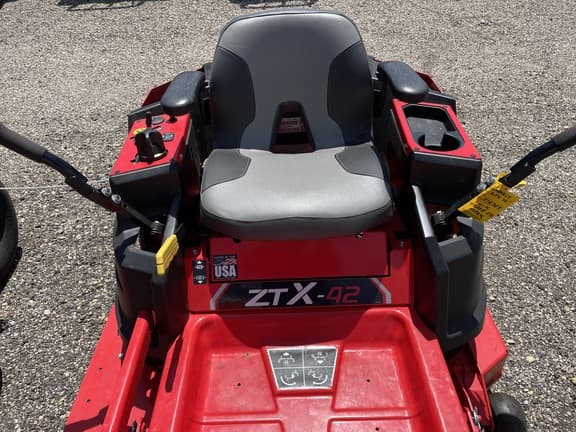 Image of Gravely ZTX-42 equipment image 4