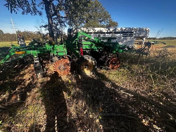 Image of Great Plains 1000TM equipment image 3