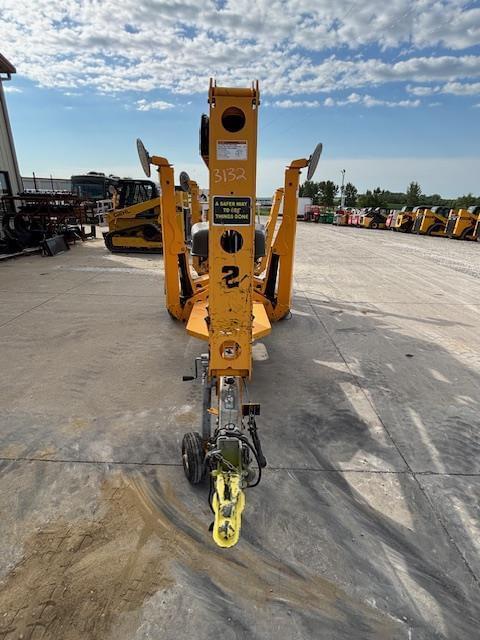 Image of Haulotte 4527A equipment image 2
