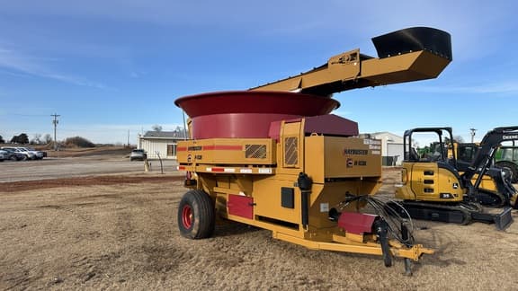 Image of Haybuster H-1130 equipment image 2