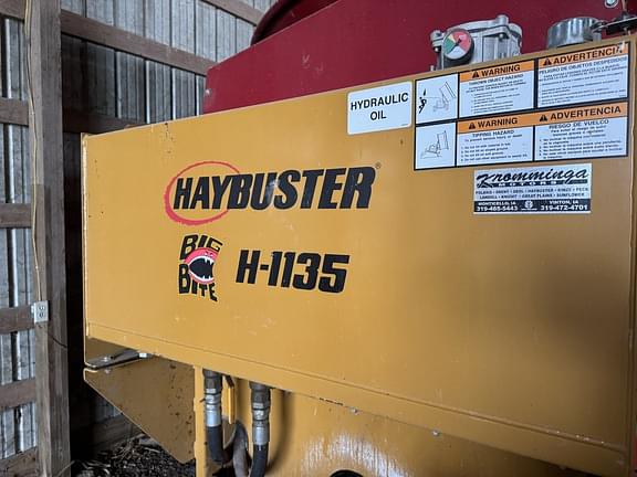 Image of Haybuster H-1135 equipment image 1