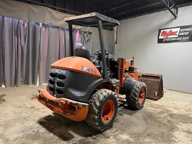 Image of Hitachi ZW50-5B equipment image 3