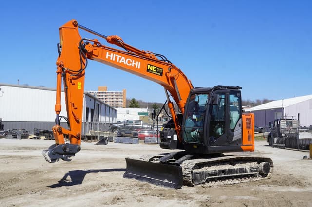 Image of Hitachi ZX135US-6 equipment image 1