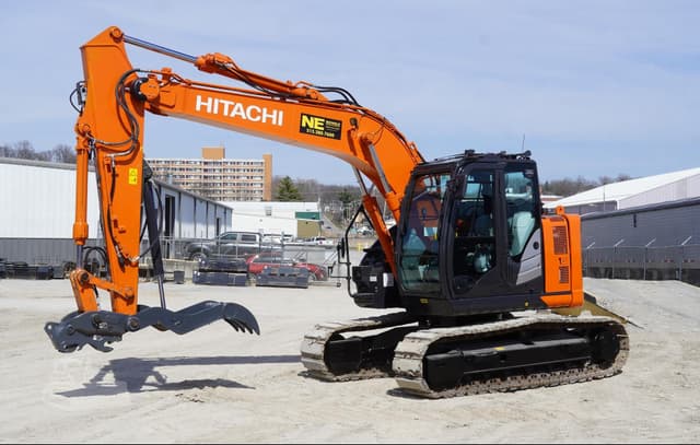 Image of Hitachi ZX135US equipment image 2
