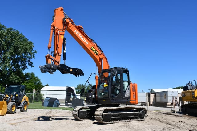 Image of Hitachi ZX135US equipment image 1