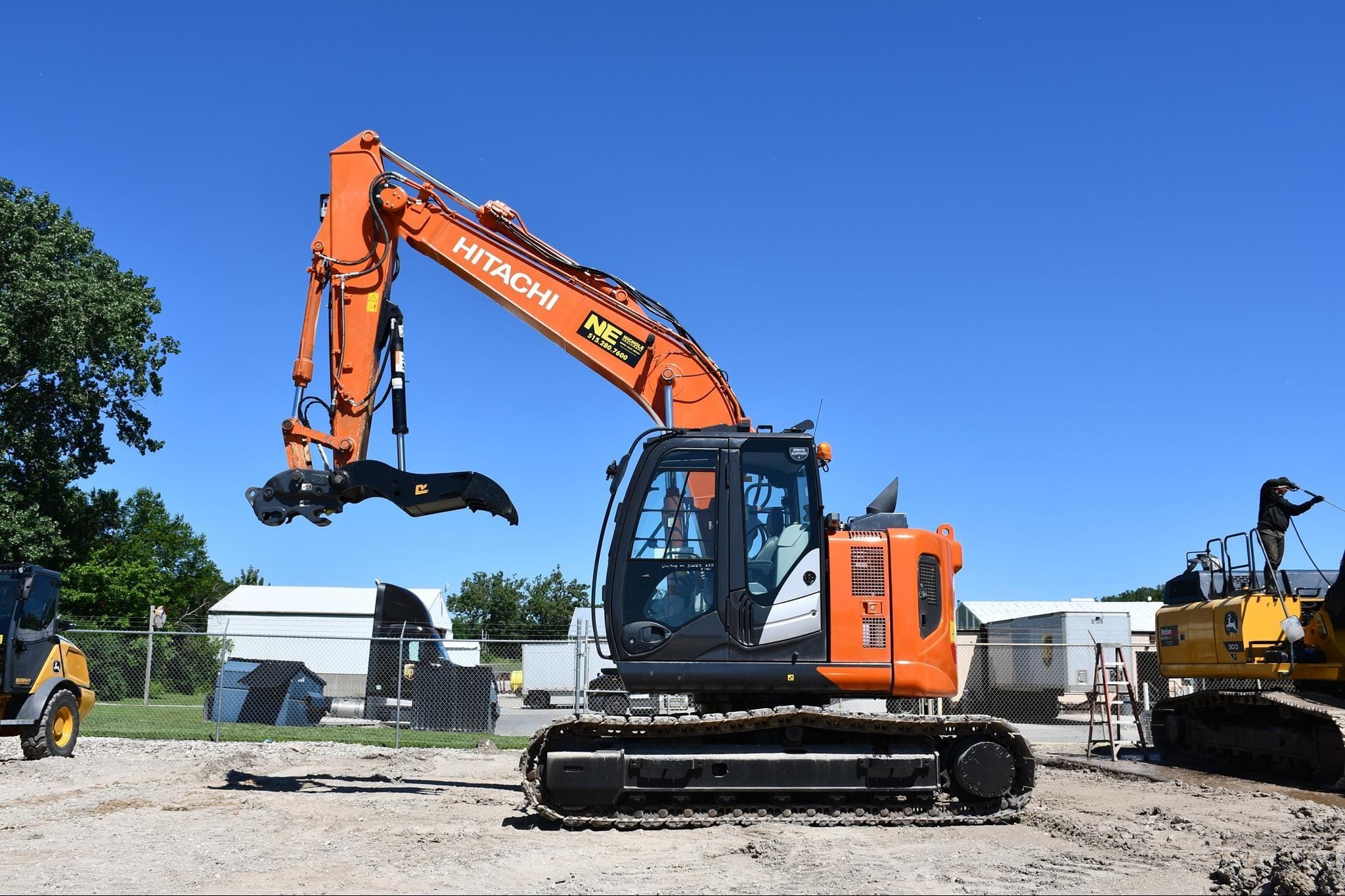 2020 Hitachi ZX135US Equipment Image0