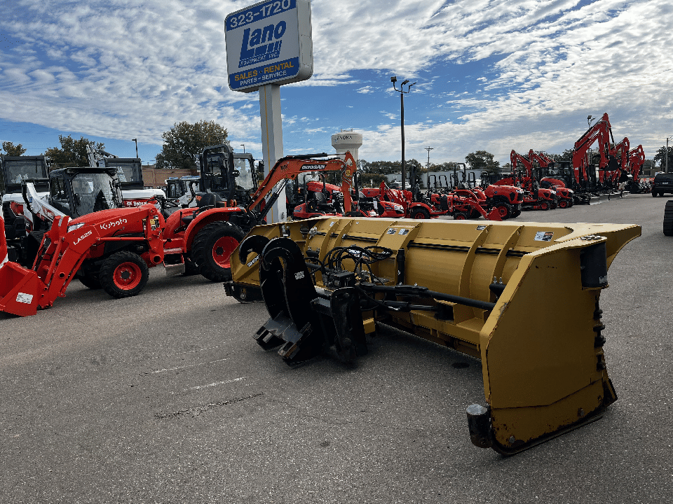 2020 HLA Snow Wing 5203W Equipment Image0