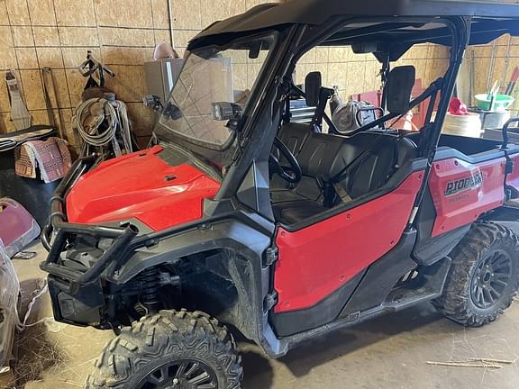 2020 Honda Pioneer 1000-5 Equipment Image0