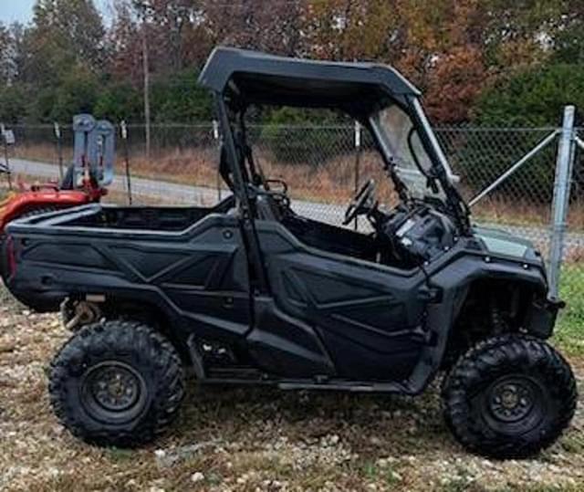 Image of Honda Pioneer 1000 equipment image 2