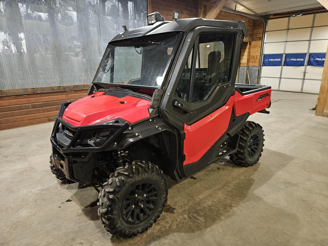 Image of Honda Pioneer 1000 Deluxe Primary image