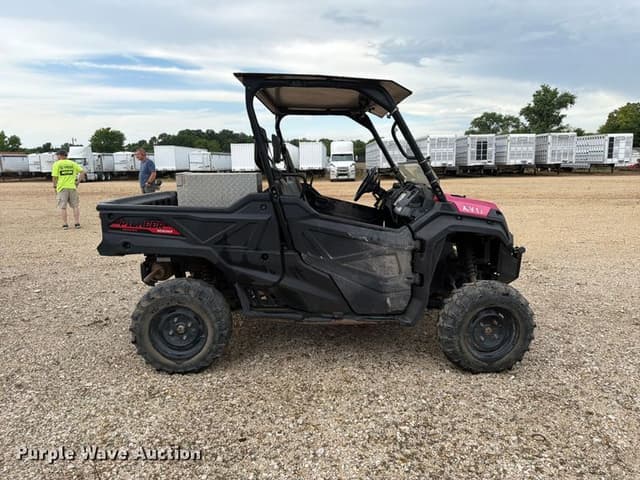 Image of Honda Pioneer 1000 equipment image 3