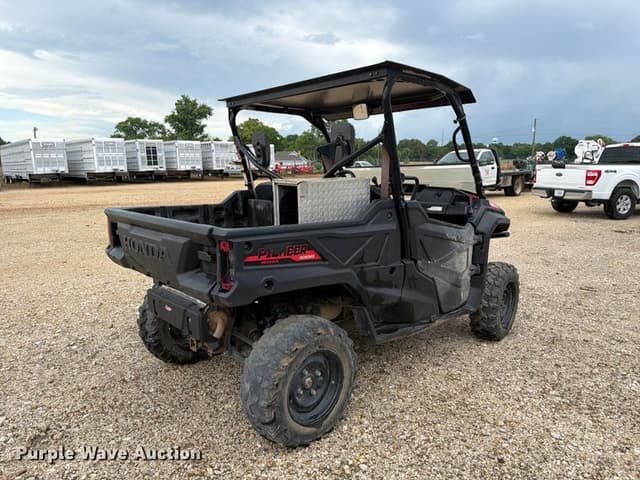 Image of Honda Pioneer 1000 equipment image 4