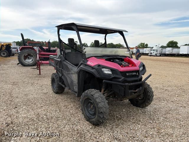 Image of Honda Pioneer 1000 equipment image 2