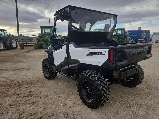 Image of Honda Pioneer 1000 equipment image 4