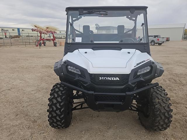 Image of Honda Pioneer 1000 equipment image 1