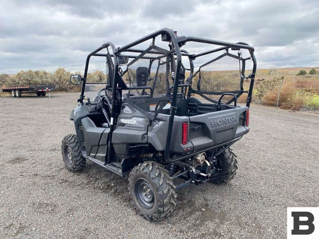Image of Honda Pioneer 700-4 equipment image 2
