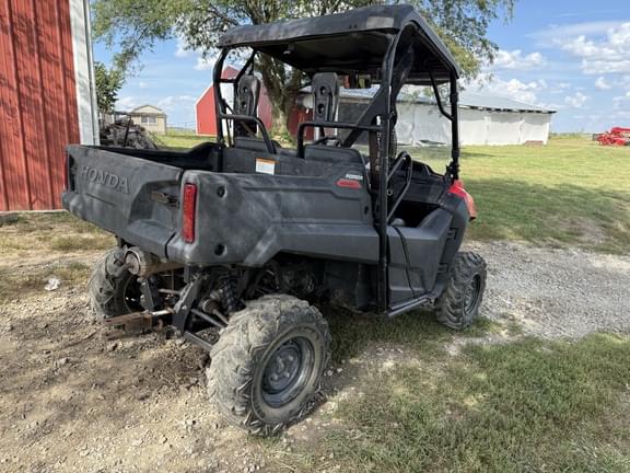 Image of Honda Pioneer 700 equipment image 2