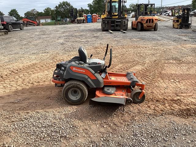 Image of Husqvarna Z254F equipment image 4