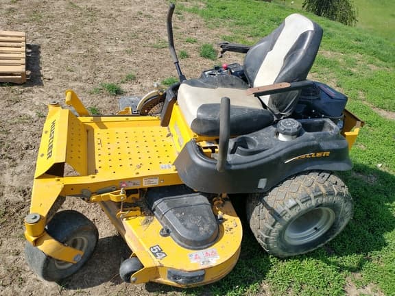 Image of Hustler Raptor SDX equipment image 1