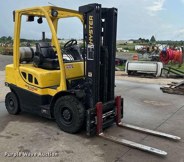 Image of Hyster H50FT equipment image 2