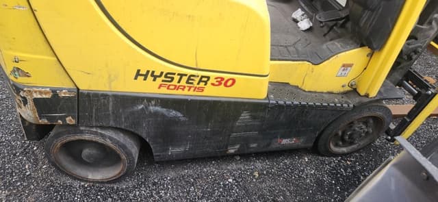 Image of Hyster S30FT equipment image 4
