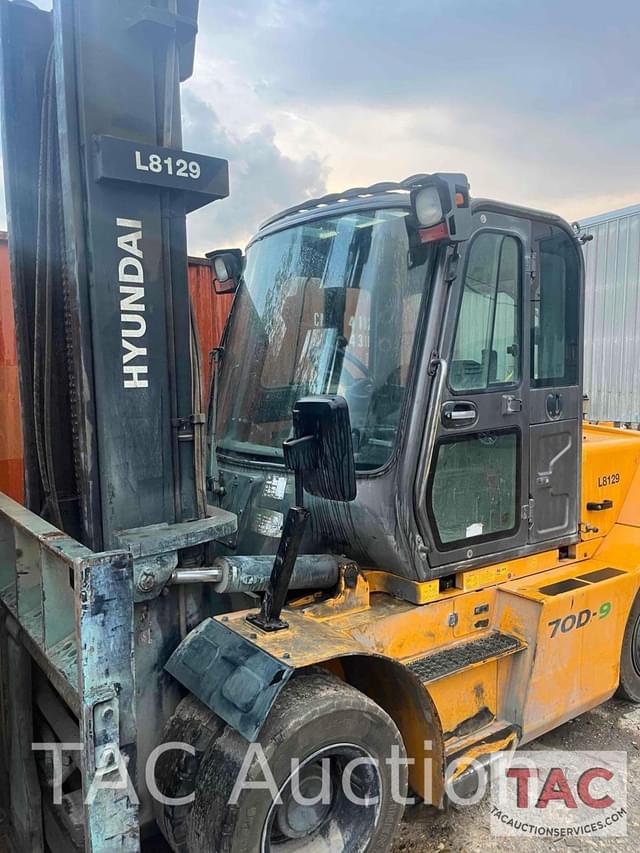 Image of Hyundai 70D-9 equipment image 4