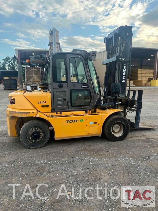 Image of Hyundai 70D-9 equipment image 2