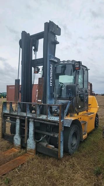 Main image Hyundai 70D-9