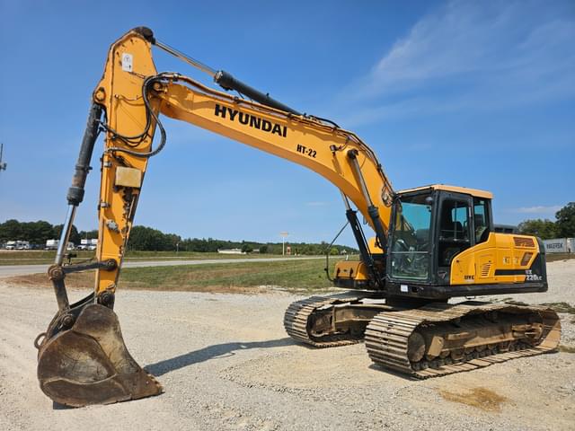 Image of Hyundai HX220LC equipment image 2