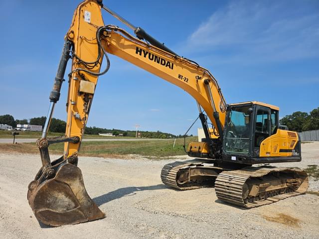 Image of Hyundai HX220LC equipment image 1