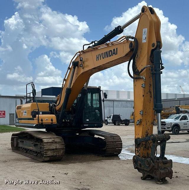 Image of Hyundai HX330L equipment image 2