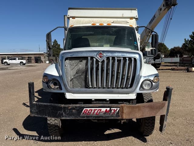 Image of International HV607 equipment image 1