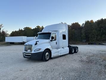 Main image International LT625