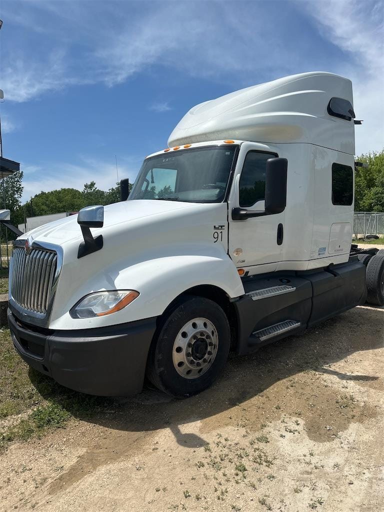 2020 International LT Equipment Image0