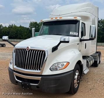 Main image International LT625